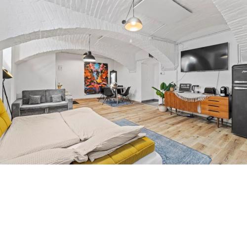 6 Minutes to S-Bahn I Souterrain Loft I Wifi