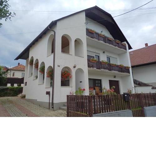 6RoomS BALATON-HÉVÍZ