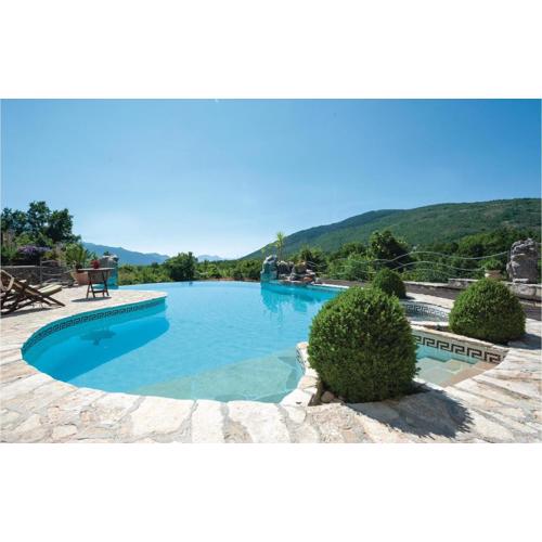 7 Bedroom Gorgeous Home In Grabovac