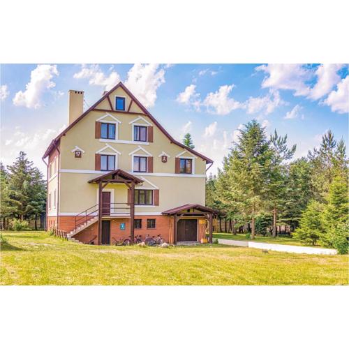 7 Bedroom Lovely Home In Pasym