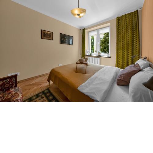 70m2 Warsaw Wola Apartment - Top Location, 2 Bedrooms, 1st Floor - by Rentujemy