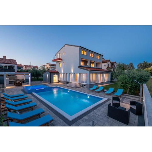 9 bedroom villa in Medulin
