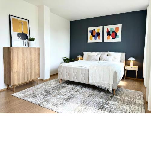 96m2 Designer Apartment, FREE Garage Parking