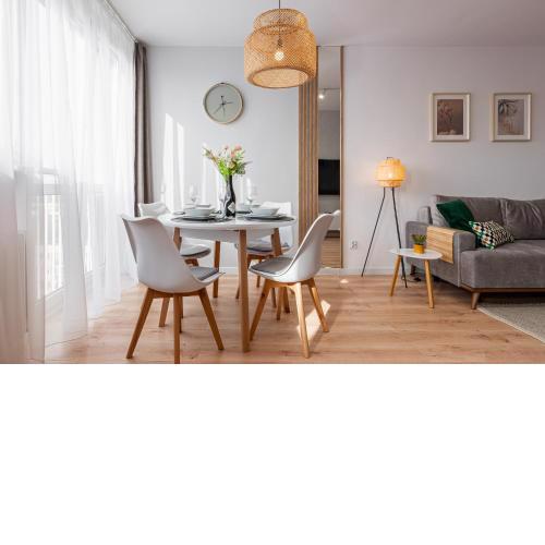 9th Floor Wroclaw Business Apartment by Rentujemy