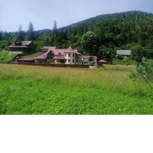 Гостинний двір у Ангеліни