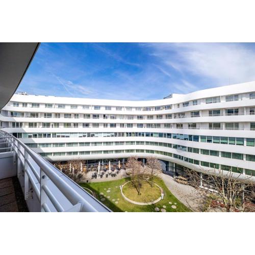 About Art Apartments - Ovo