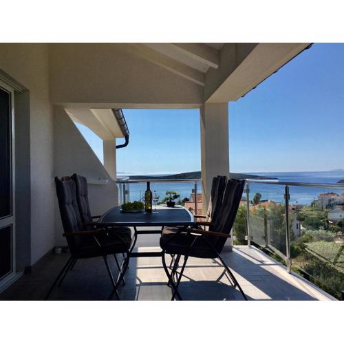Ada Vis Apartments