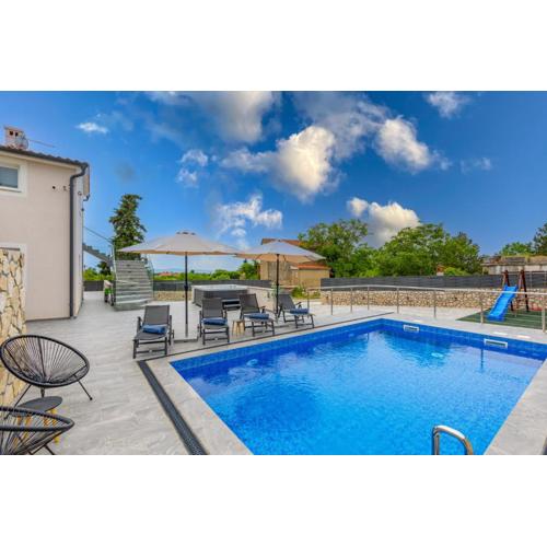 Adri Villa with private heated pool, jacuzzi, sauna & gym