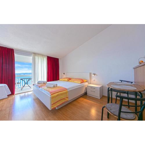 Adria Brela Apartments
