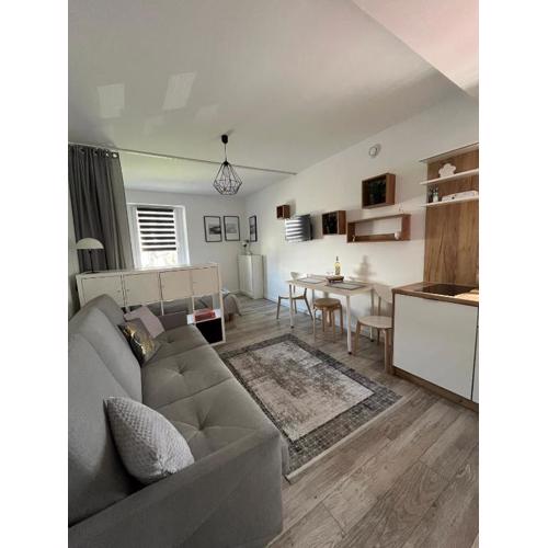 Adventure Base A&B
