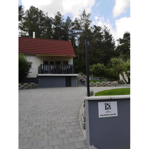 Ady Apartmanház