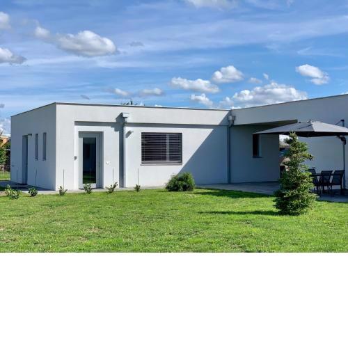 AirbnbTřeboň - modern apartment