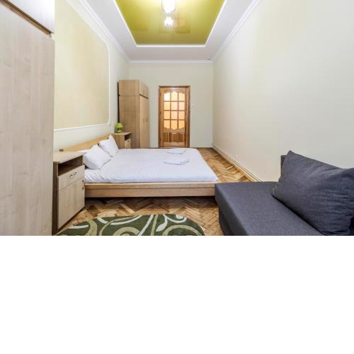 Akademika Hnatyuka Apartment