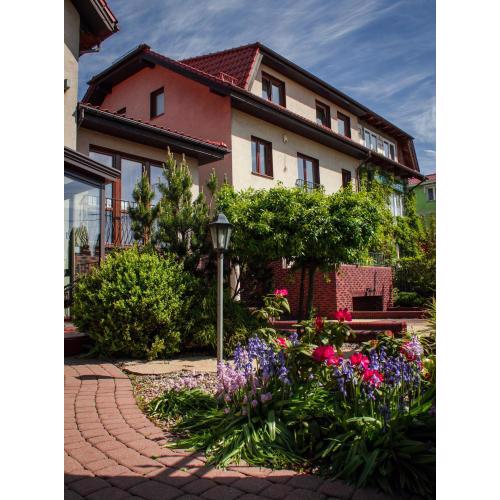 Akme APARTMENTS & ROOMS & FREE PARKING