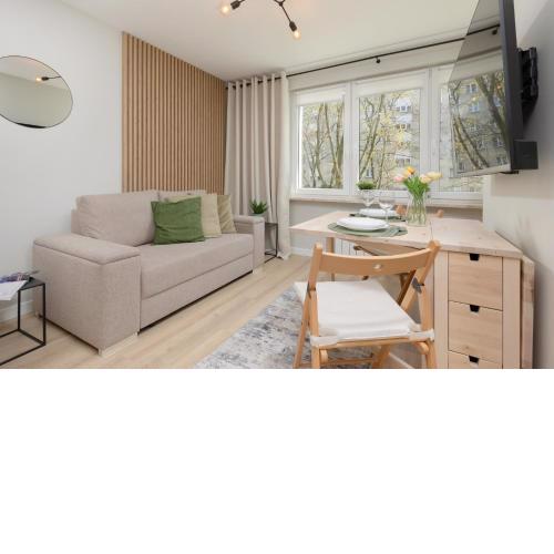 Aleja Jana Pawła II Studio Warsaw by Noclegi Renters