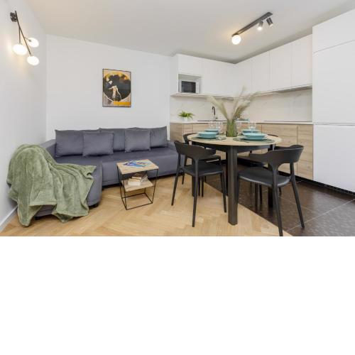 Aleja Solidarności Modern & Cozy Apartment Downtown Warsaw by Noclegi Renters