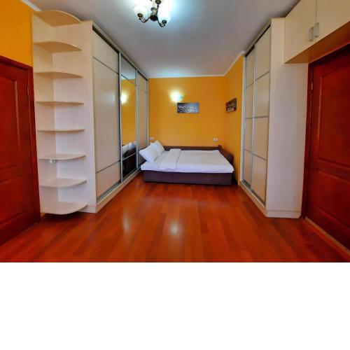 Двокімнатна квартира в центрі біля готелю Палаццо Мережа Alex Apartments Безконтакнте заселення 24-7