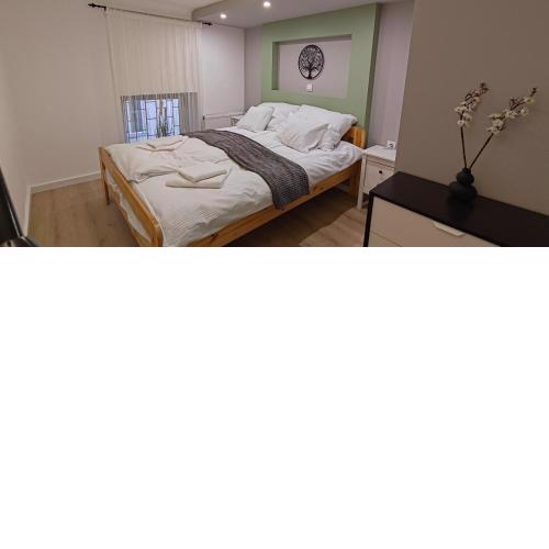Alexander GuestRooms