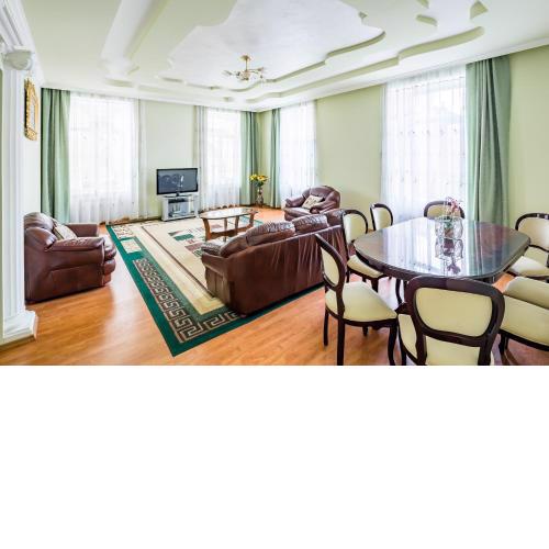 Alfa Apartments Rynok Square 30