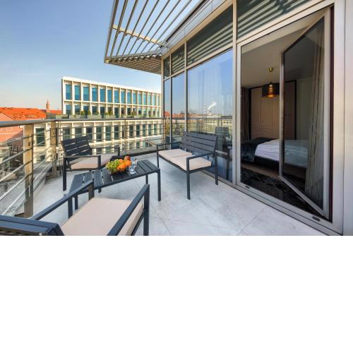 Alibi Apartments