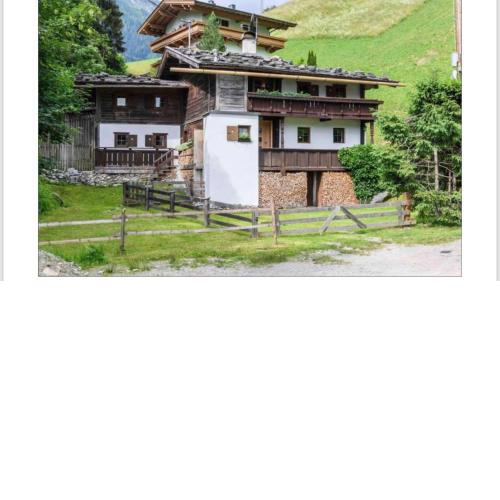 ALMzeit Zillertal - Chalet für 8 Personen FINKENBERG Zillertal - Free PARKING! Self CHECK-IN!