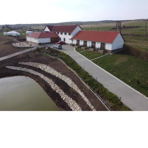 Alsószuha Lovas Panzió