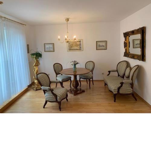 Amadeus Apartment