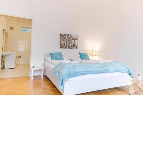 Amazing 2BR City Stay, Wiener Stadthalle