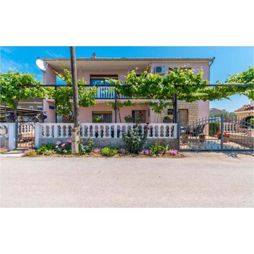 Amazing Apartment In Biograd Na Moru