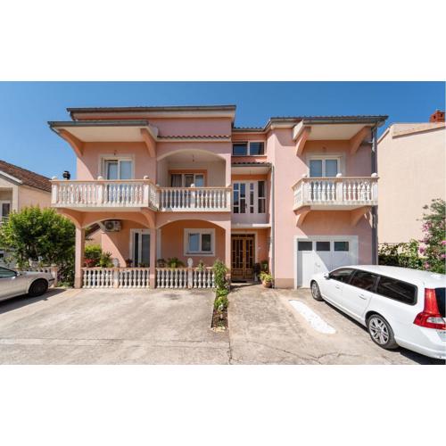 Amazing Apartment In Biograd Na Moru