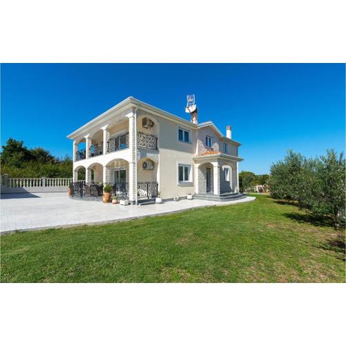 Amazing Apartment In Buje With Wifi