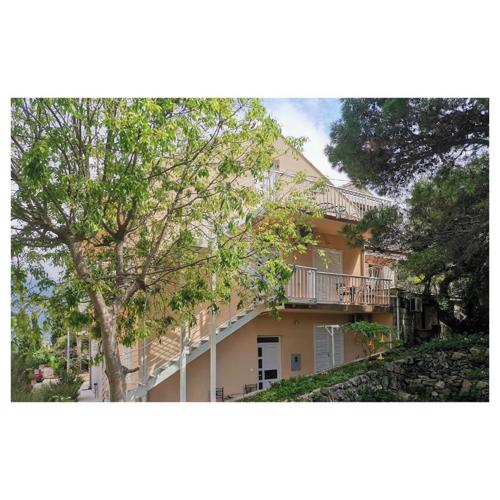 Amazing Apartment In Cavtat With Wifi