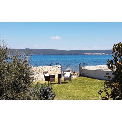 Amazing Apartment In Dobropoljana