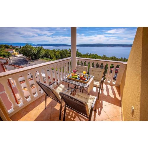 Amazing Apartment In Dramalj With Wifi