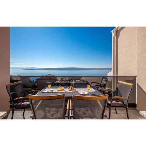 Amazing Apartment In Dramalj