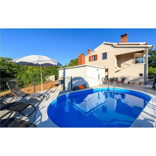 Amazing Apartment In Labin With Wifi