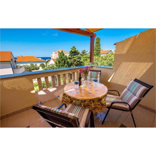 Amazing Apartment In Mandre With Wifi