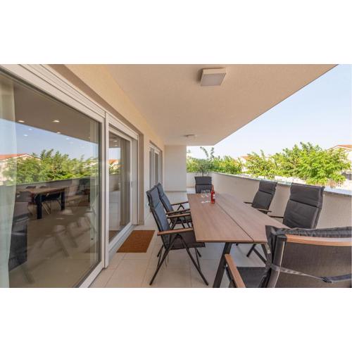 Amazing Apartment In Novalja With Wifi