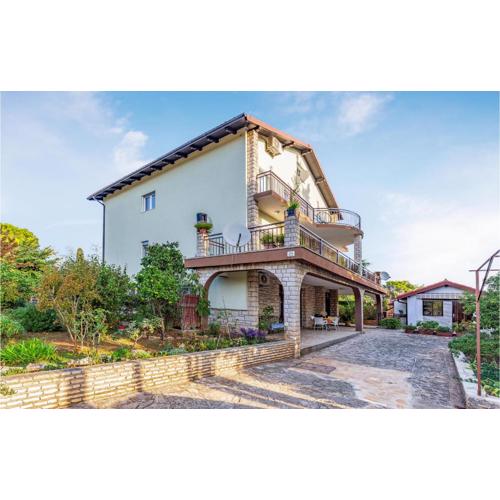 Amazing Apartment In Premantura