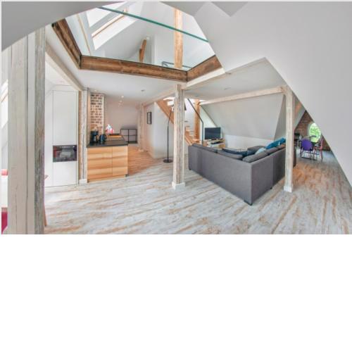 Amazing BIG LOFT with Seaview 800m to beach