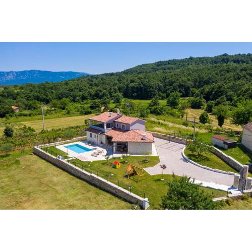 Amazing design villa Aeris with private pool, high level of privacy - WiiBuk