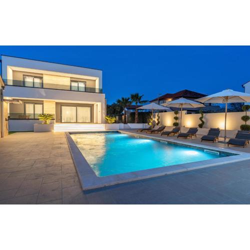 Amazing Home In Biograd Na Moru