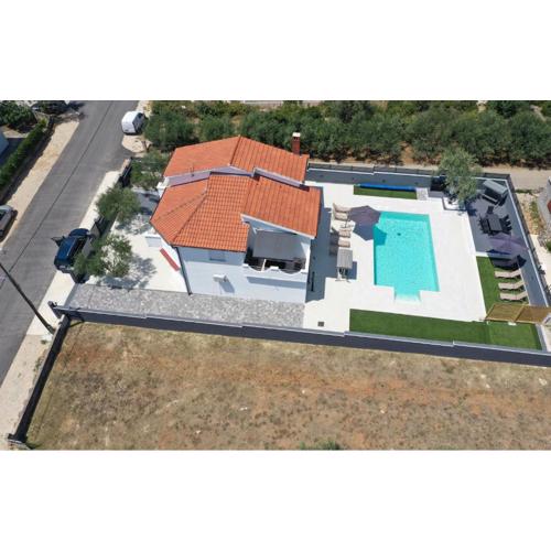 Amazing Home In Biograd