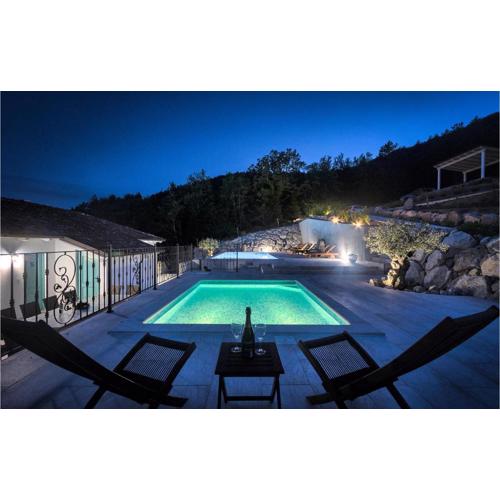 Amazing Home In Buzet With Jacuzzi