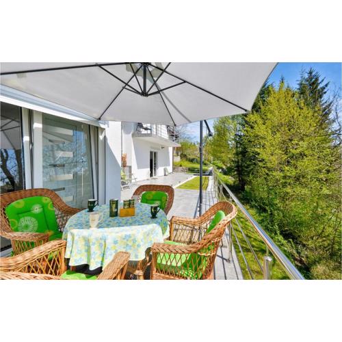 Amazing Home In Donji Zvecaj With Wifi