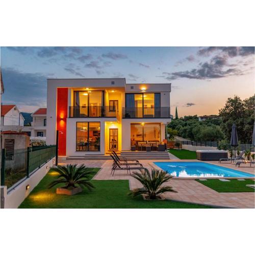 Amazing Home In Drace With Sauna