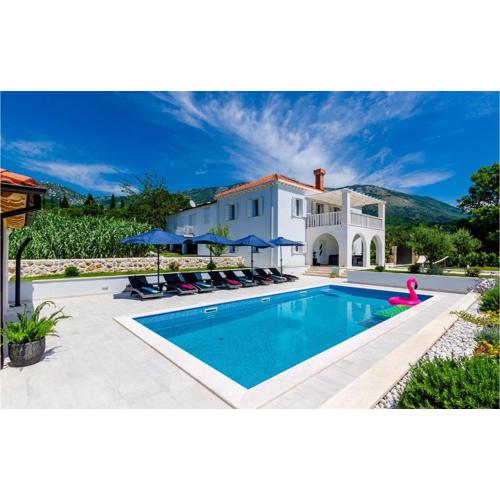 Amazing Home In Gruda With Wifi