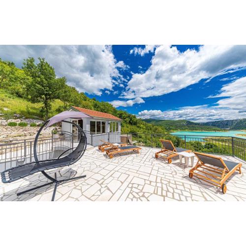 Amazing Home In Imotski With Sauna