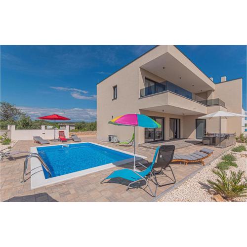 Amazing Home In Jadrija