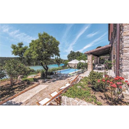 Amazing Home In Kampor